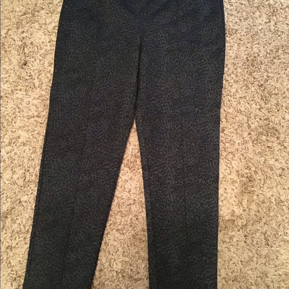 89th + Madison women’s pull on stretch pants size L